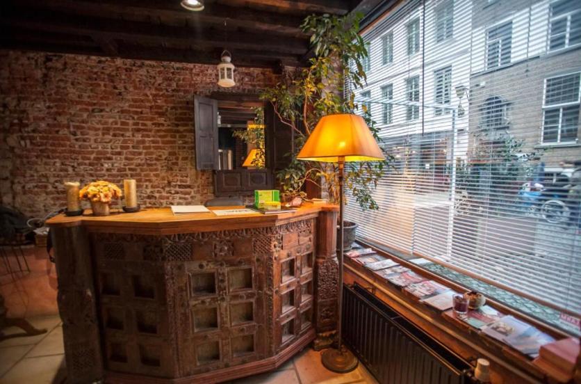 Living History - Drie Koningen Aparthotel Antwerp Exterior photo